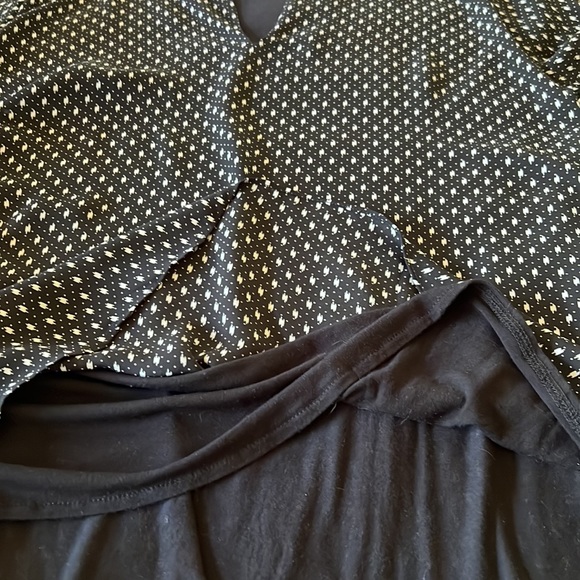 Ann Taylor Blouse - Picture 10 of 11
